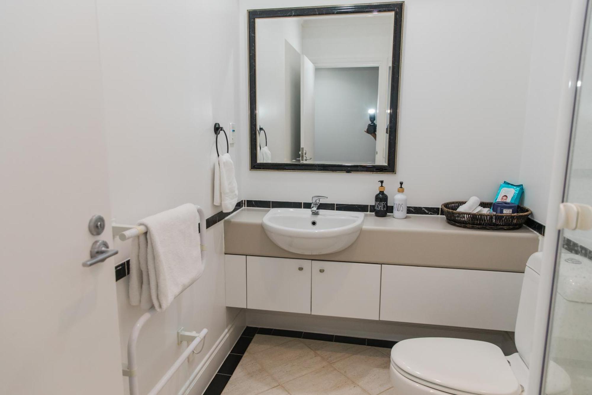 A City Stay Holiday On Queen Street Auckland Esterno foto